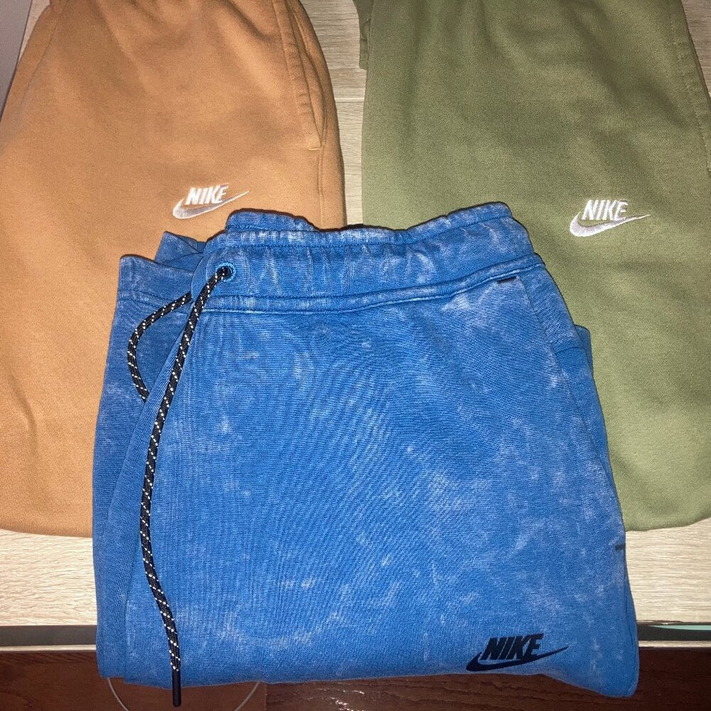 Men Medium size Nike clothing